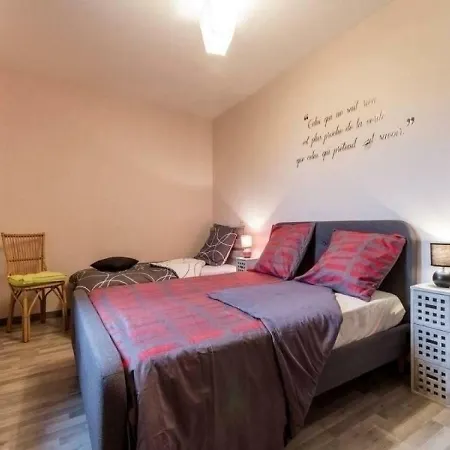 House A 2 Pas De La Mer Сasa de vacaciones Pornic